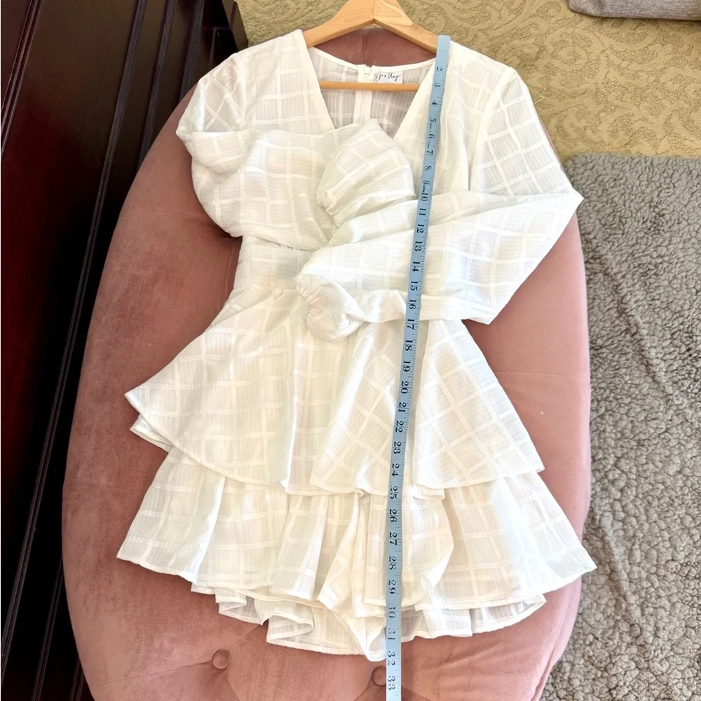White romper long sleeves wrap size US10/ Medium - Picture 11 of 11